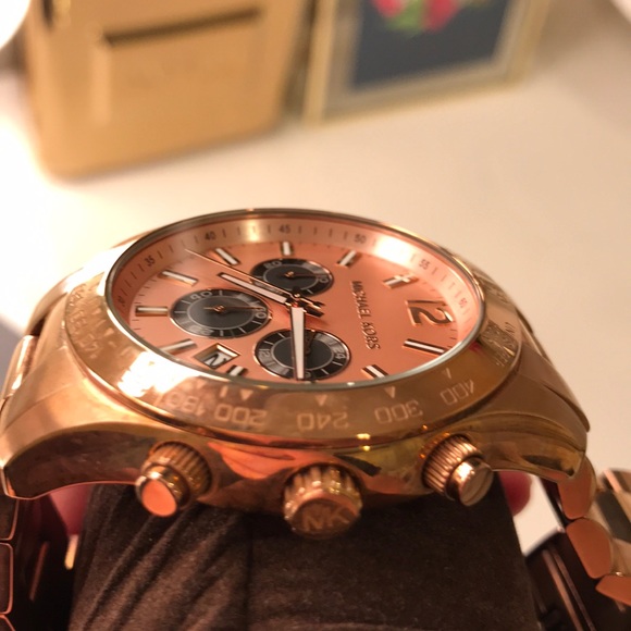 MICHAEL KORS Rose Gold Watch main image 5